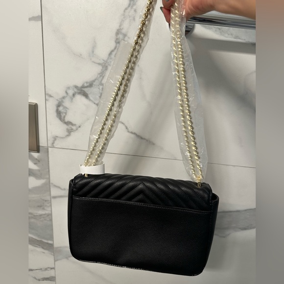 Victoria’s Secret Pebbled V-Quilt Shoulder Bag Chain Strap Purse Black - Picture 3 of 5